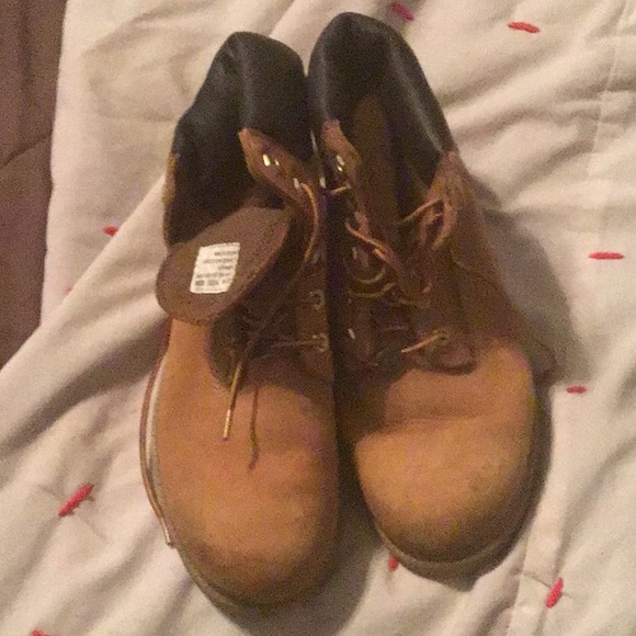 Shoes - Picture 3 of 3